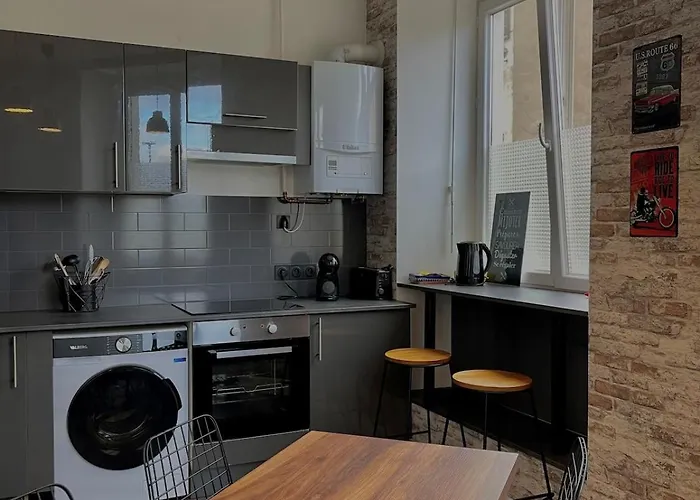L'univers Automobile Au Coeur De Appartement Mulhouse